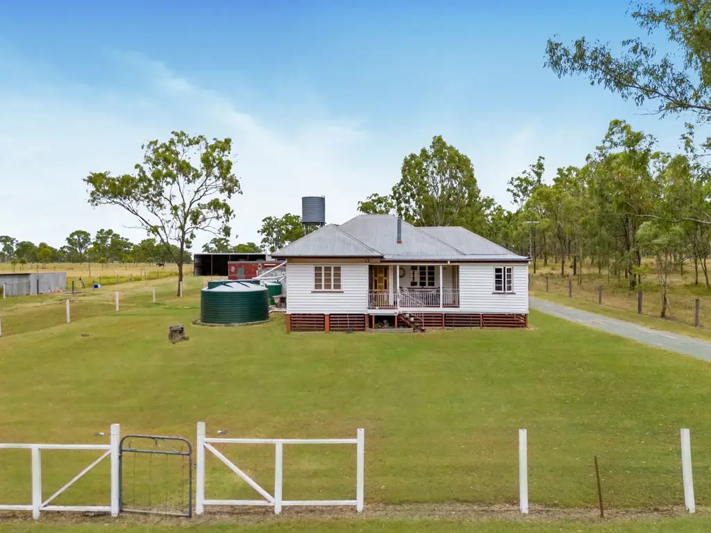 Clarendon Ultimate Country Lifestyle - 11.71 Acres with Beautifully Renovated Home & Equestrian Facilities!