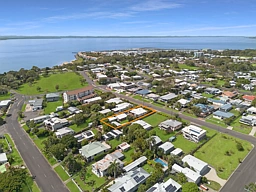 33 Dayman Street, Urangan