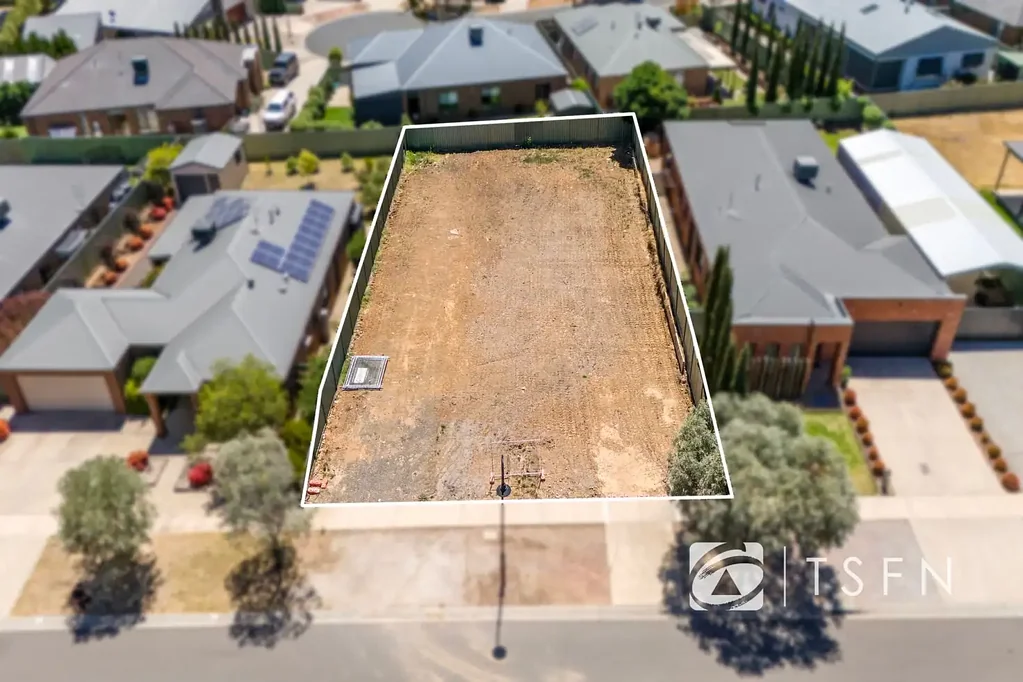 13 Amanda Drive, Maiden Gully, VIC 3551