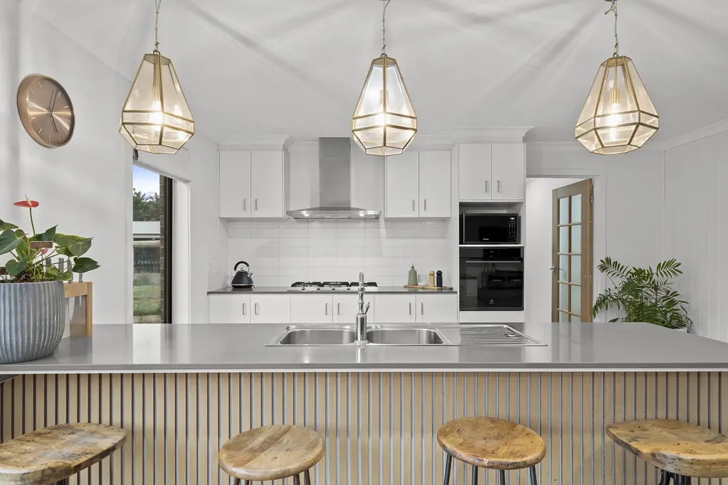 Teesdale 4 Slaapkamer Acreage Living with Space, Comfort & Country Charm