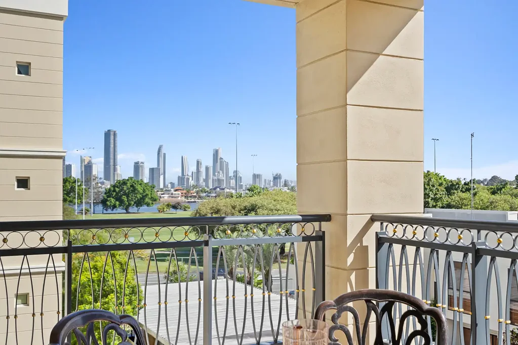 15/42-44 Brighton Parade, Southport, QLD 4215