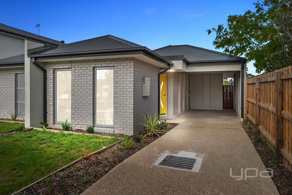 Melton West 3 Bedroom STYLISH BRAND-NEW HOME IN A HIGHLY SOUGHT AFTER AREA!