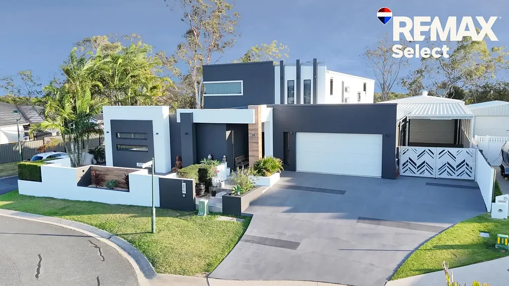 Glenella 6બેડરૂમ A LIFESTYLE BEYOND COMPARE!