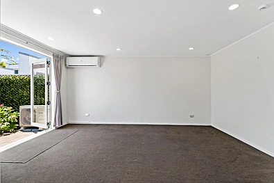 Modern 3-Bedroom Home in the heart of St Lukes