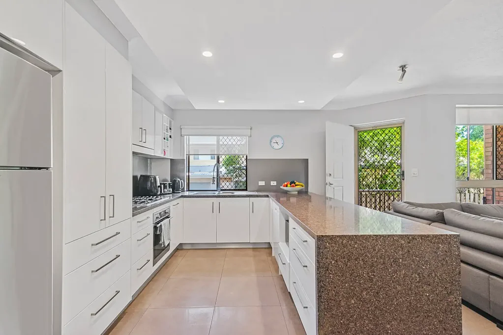 2/510 Coolangatta Road, Tugun, QLD 4224