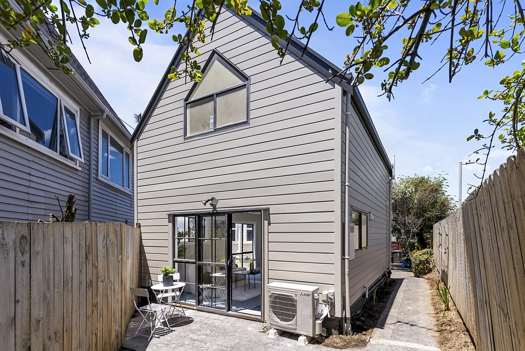 Onehunga 2房  Now Asking $649,000. DON'T MISS OUT!