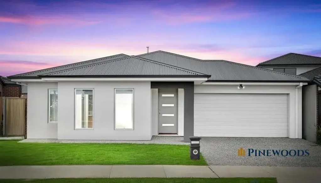 35 Growling Grass Drive, Clyde North, VIC 3978