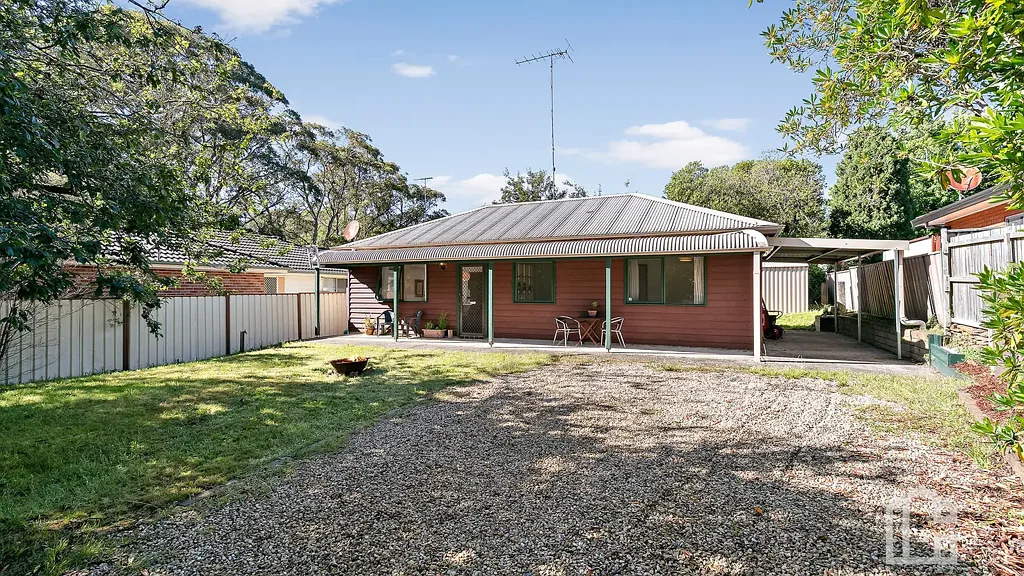 Katoomba 3房  Perfect First Home, North-Facing & Full of Potential on a R2 zoned Level Block - Open home Saturday 6th June, 12:30 - 12:50pm.