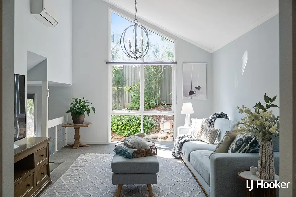 12 Archdall Street, Macgregor, ACT 2615