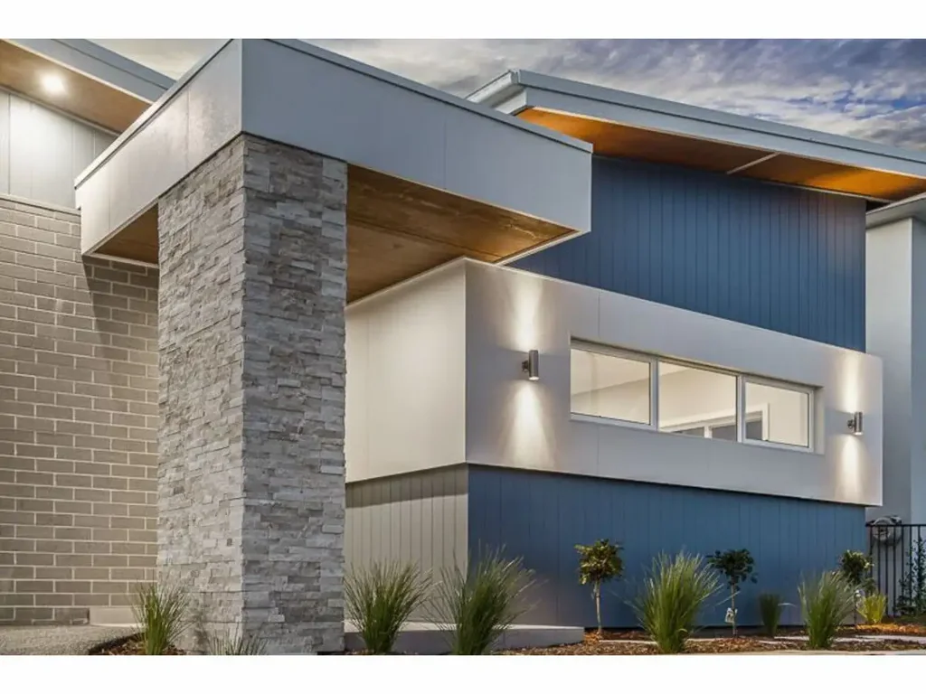 EXECUTIVE FAMILY HOME WITH HOME THEATRE AND BUTLER’S PANTRY