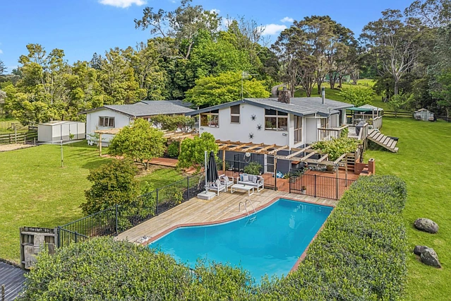 23-25 Mountain Road, Henderson Valley, Waitakere City