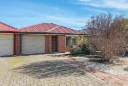 25 Hamra Drive, Smithfield