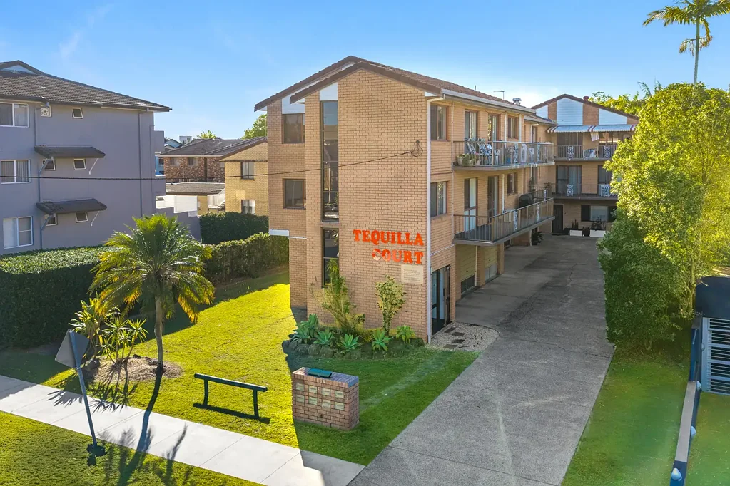 Biggera Waters 2कमरा Spacious Apartment with Broadwater Lifestyle at Tequila Court