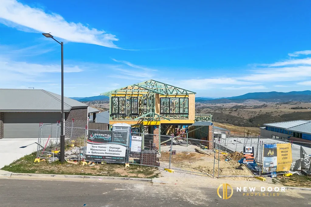 Macnamara 4房  Brand New Double Storey - Awaits in August 2025!