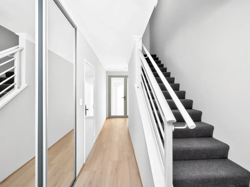 Coastal Living in Vibrant Mindarie
