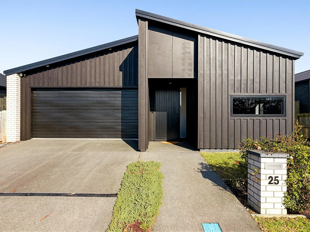 Baverstock 3房  Modern convenience, tranquil setting