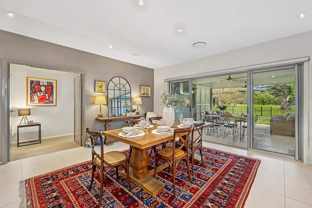 Mudgee 4બેડરૂમ LUXURIOUS GOLF COURSE RESIDENCE