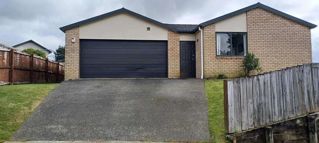 Brick and Tile in Glen Eden
