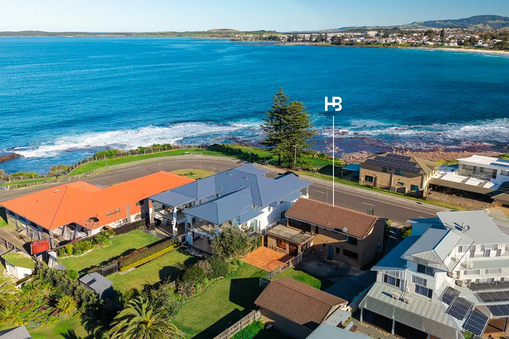 Barrack Point 4 Slaapkamer Prime redevelopment potential with expansive ocean views