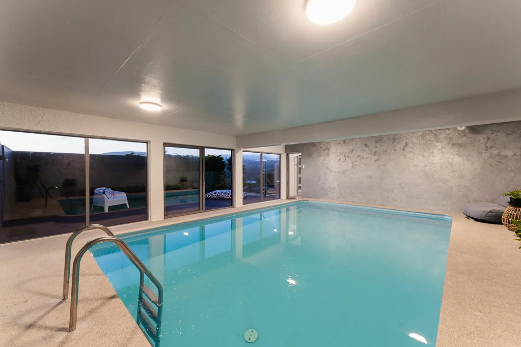 Waverley 4ห้องนอน Modernised Family Home with Indoor Heated Pool
