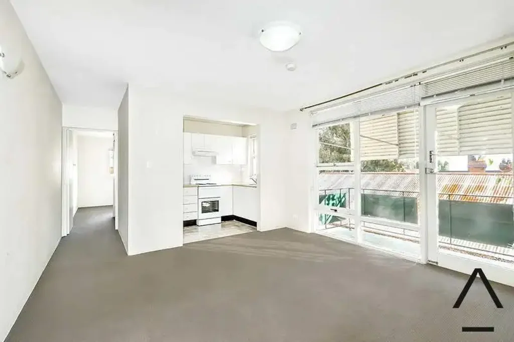 Conveniently Located One Bedroom Apartment