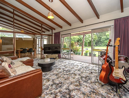 67 Whitby Street, Burnside, Christchurch City, 4部屋, 1バスルーム, House