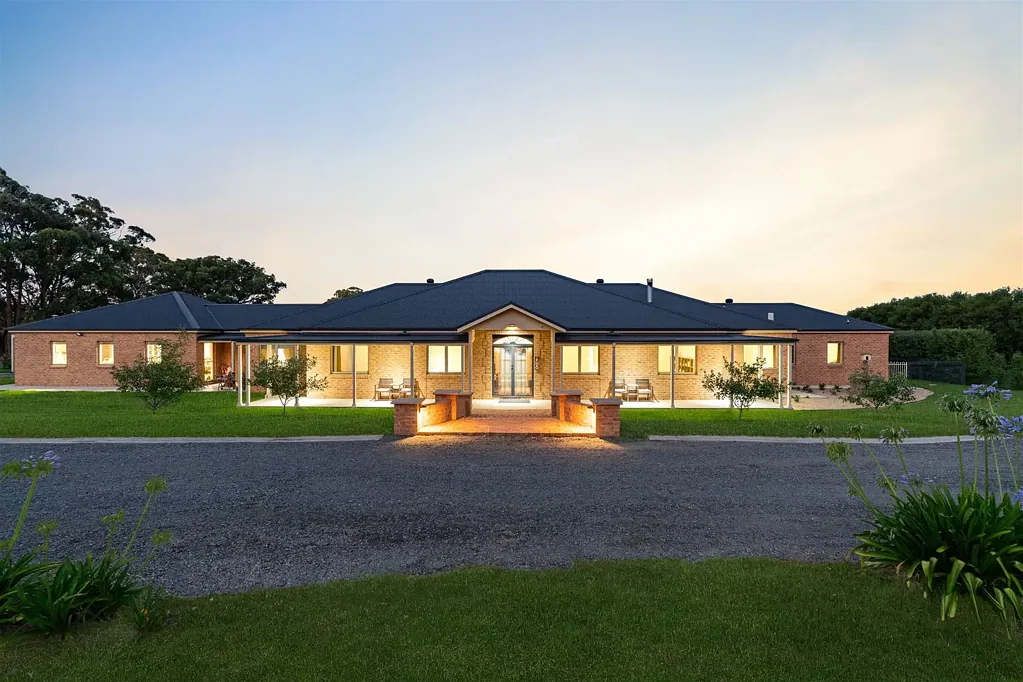Wingello 6房  Acreage Lifestyle on 1.64ha - Space, Privacy & Room to Move