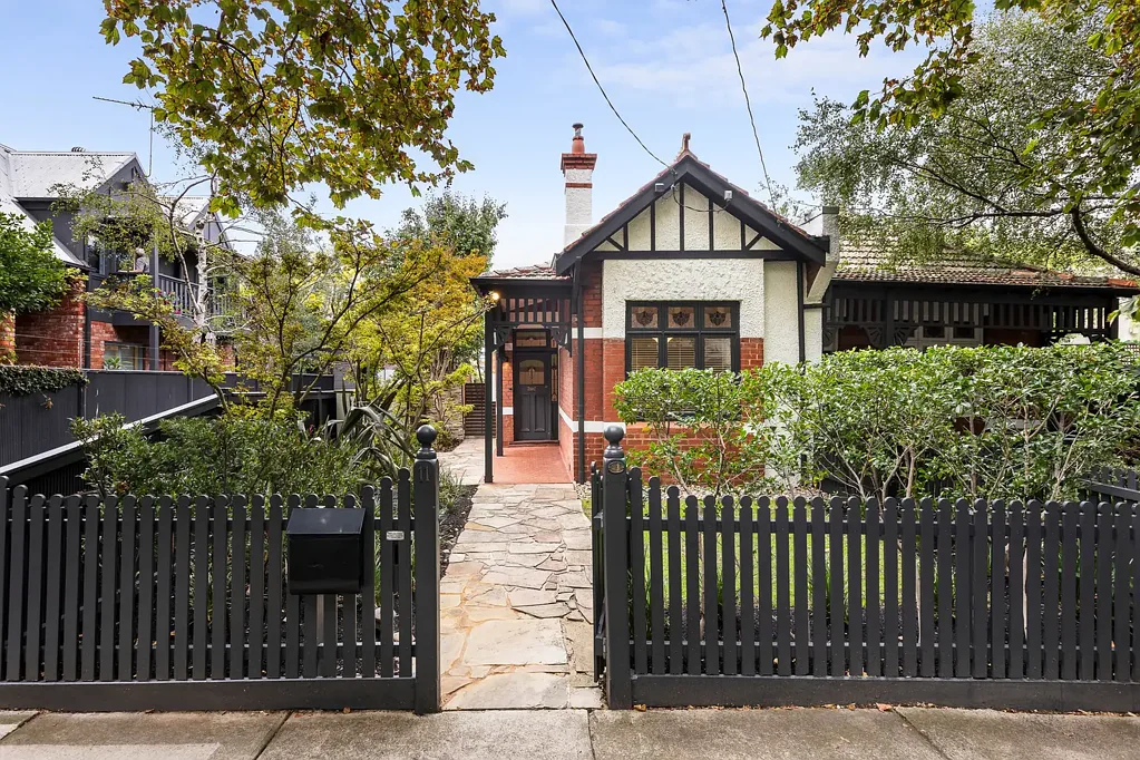 11 Meredith Street, Elwood, VIC 3184
