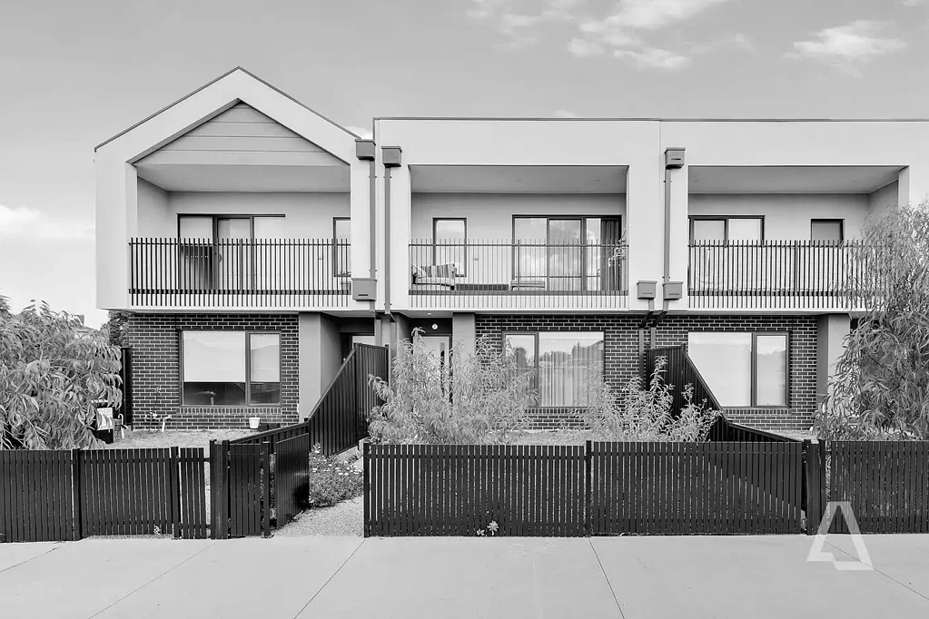2/545 Melton Highway, Sydenham, VIC 3037