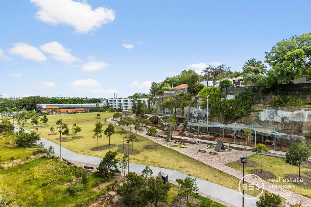 Spacious1-Bedroom Apartment in Mirvac's Harold Park, Glebe!