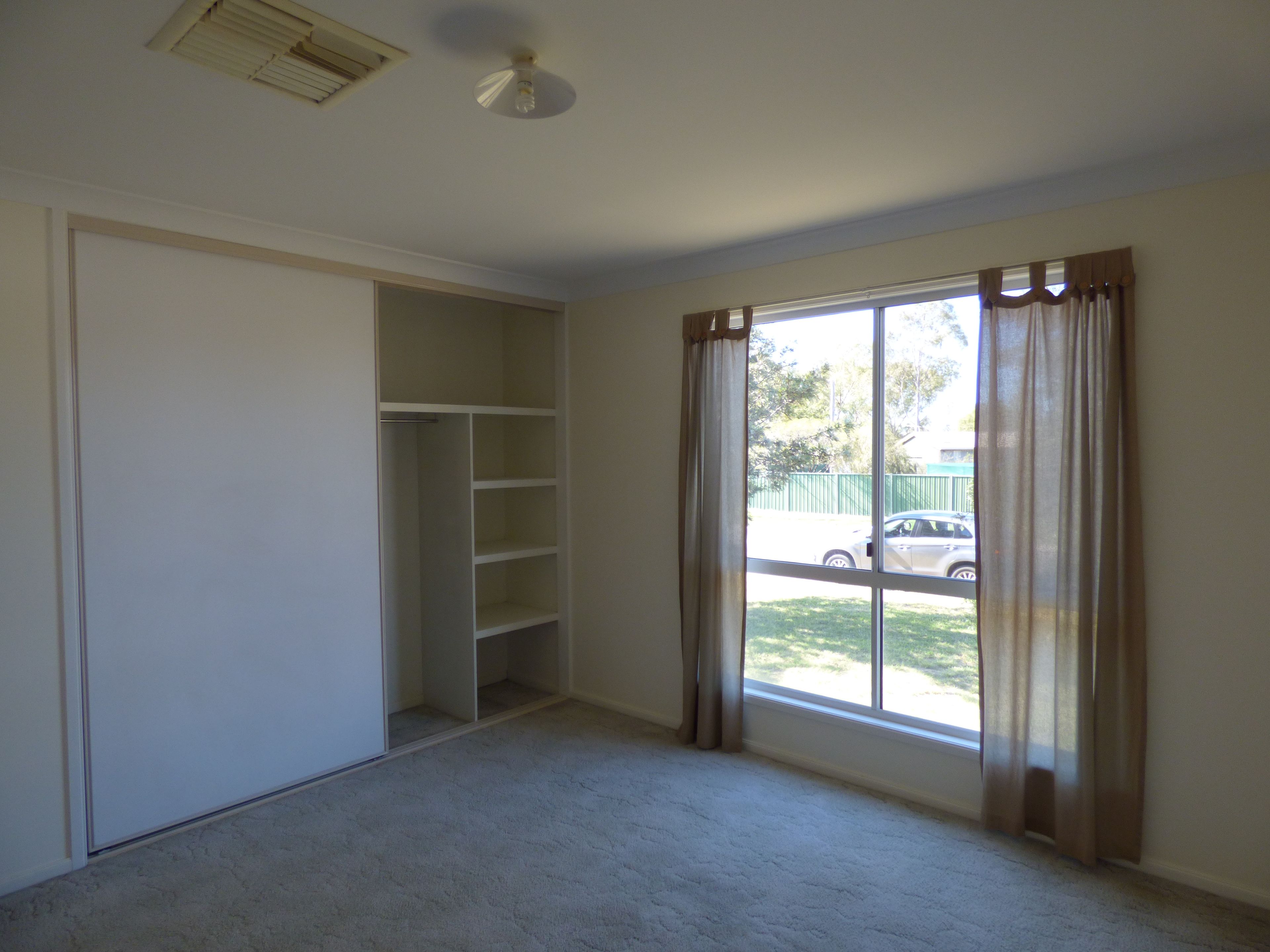 103 QUINTIN ST, ROMA QLD 4455, 0部屋, 0バスルーム, House