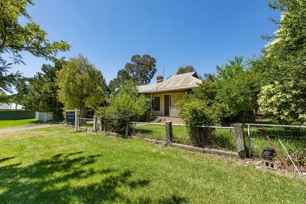 34 Argent Street, Tarcutta, NSW 2652