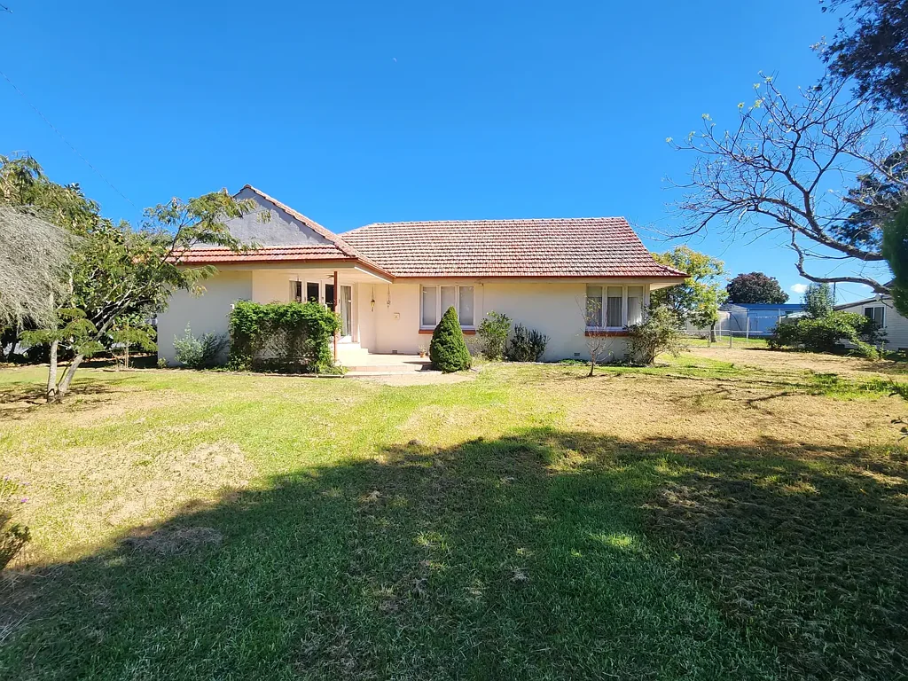 Applethorpe 3कमरा THREE BEDROOM FAMILY HOME