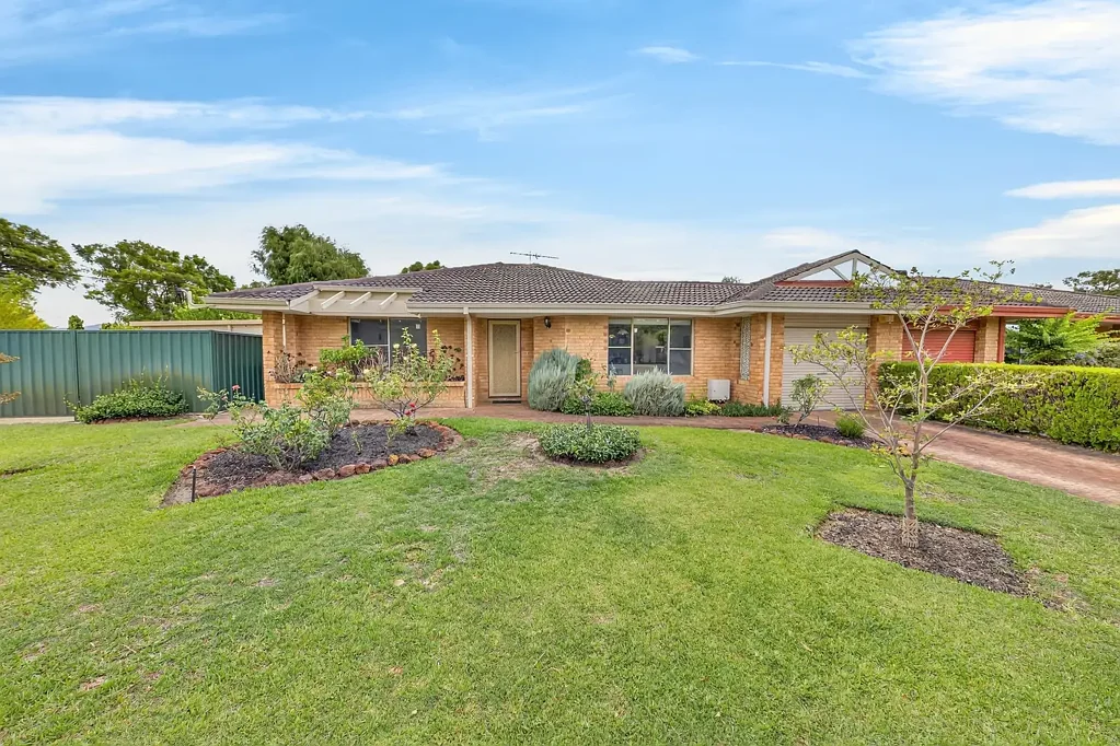 10 Crystal Brook Street, Dianella, WA 6059