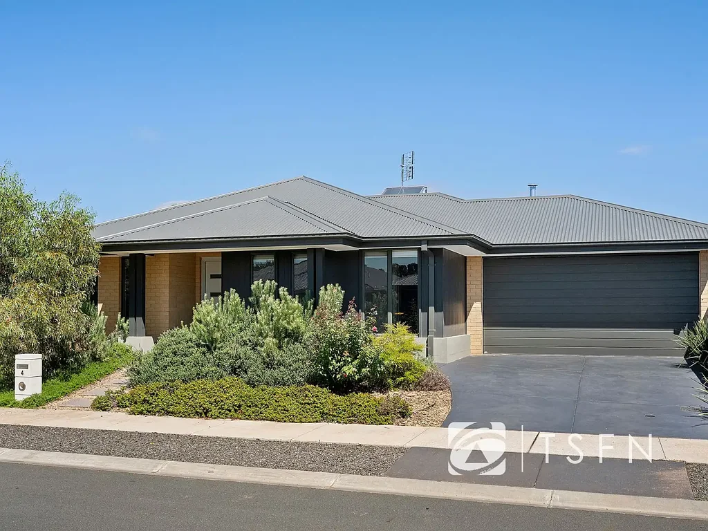 4 Bradfield Loop, Strathfieldsaye, VIC 3551