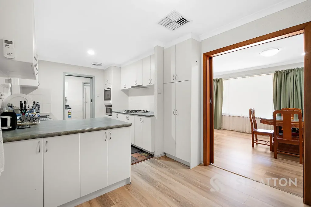 Lynwood 4房  Freshly Updated, Energy Efficient & Ready to Enjoy