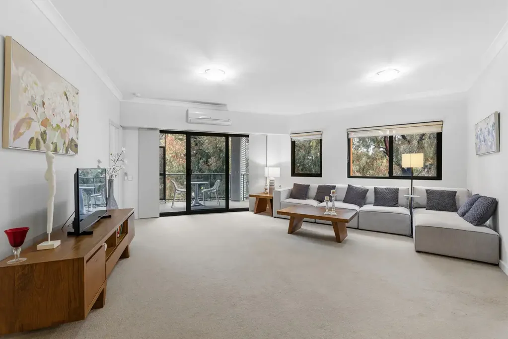 Joondalup 3कमरा Lovely Top Floor 3 Bedroom Apartment with 2 Car Bays + Storage with Every Conven