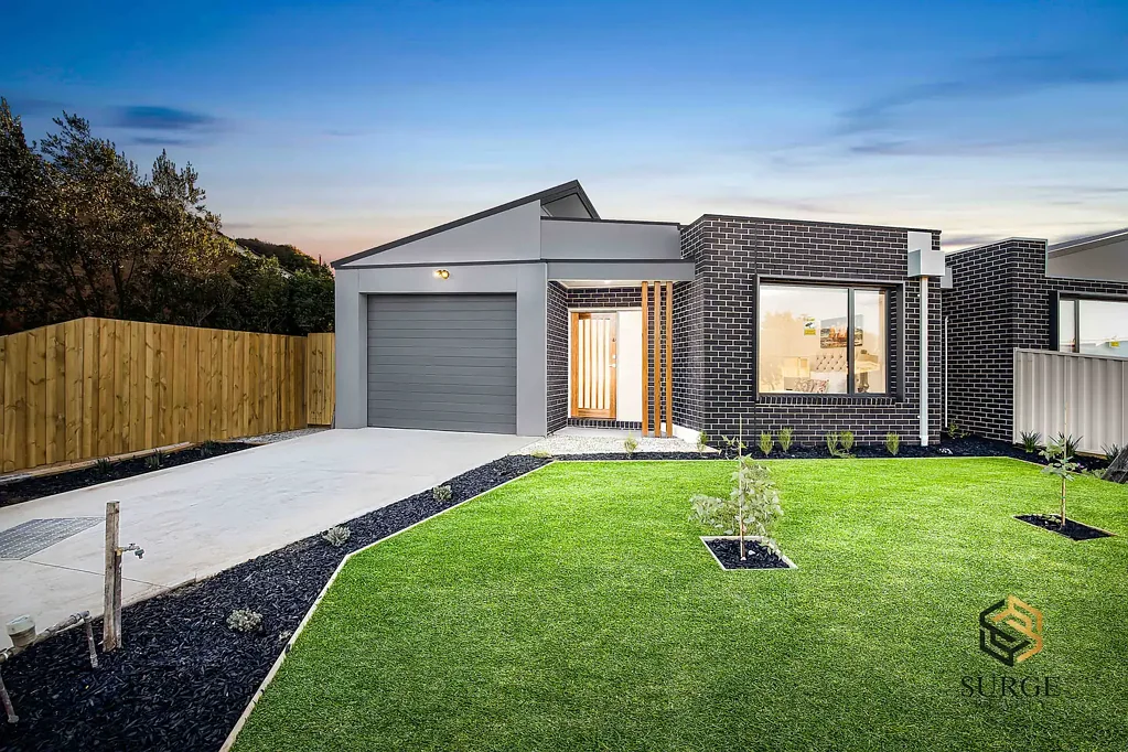 Unit 2/72 Bladin Street, Laverton, VIC 3028