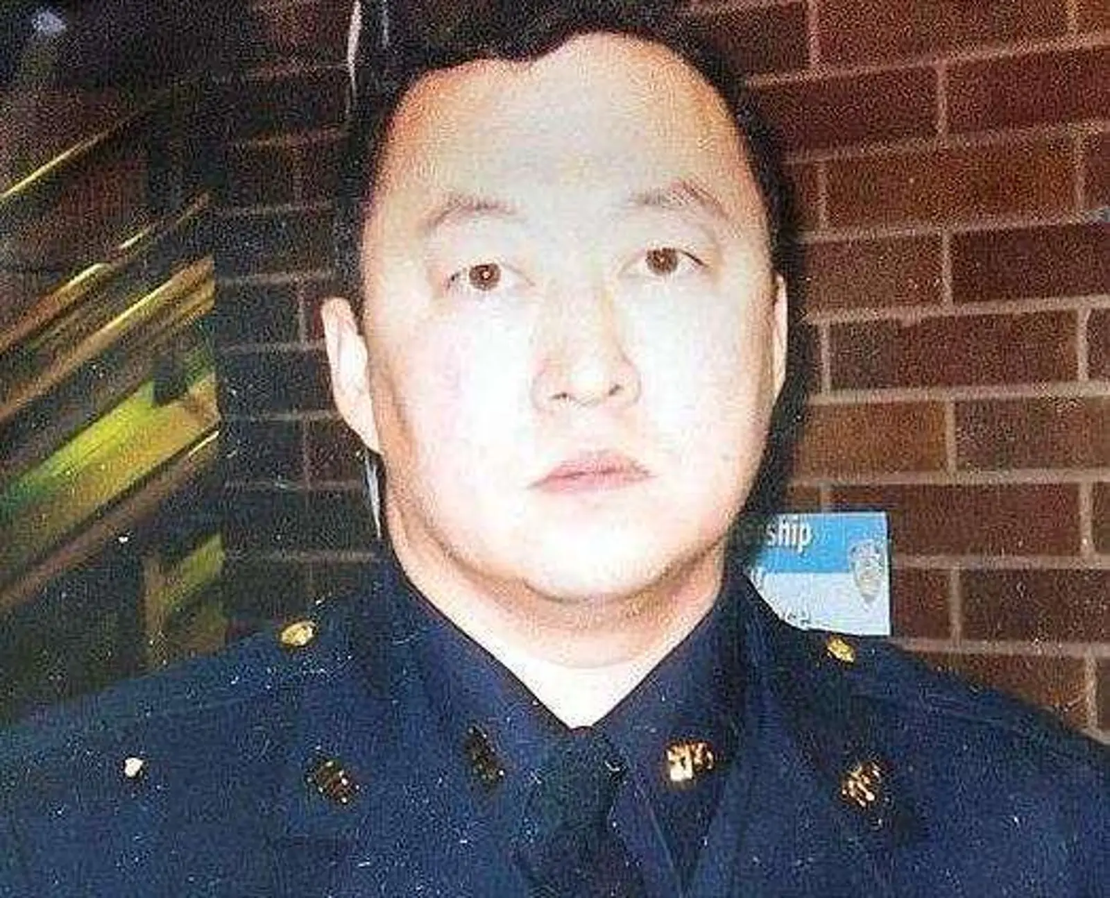 纽约华裔警官因新冠横尸街头，死前有幻觉，说急诊室有妖怪