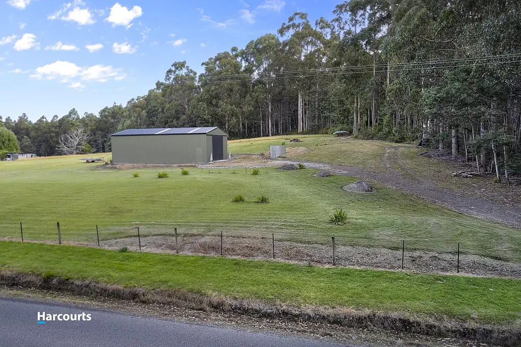 Southport Private Bush Retreat, with a nearby beach