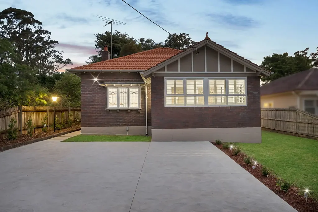17 Hall Road, Hornsby, NSW 2077