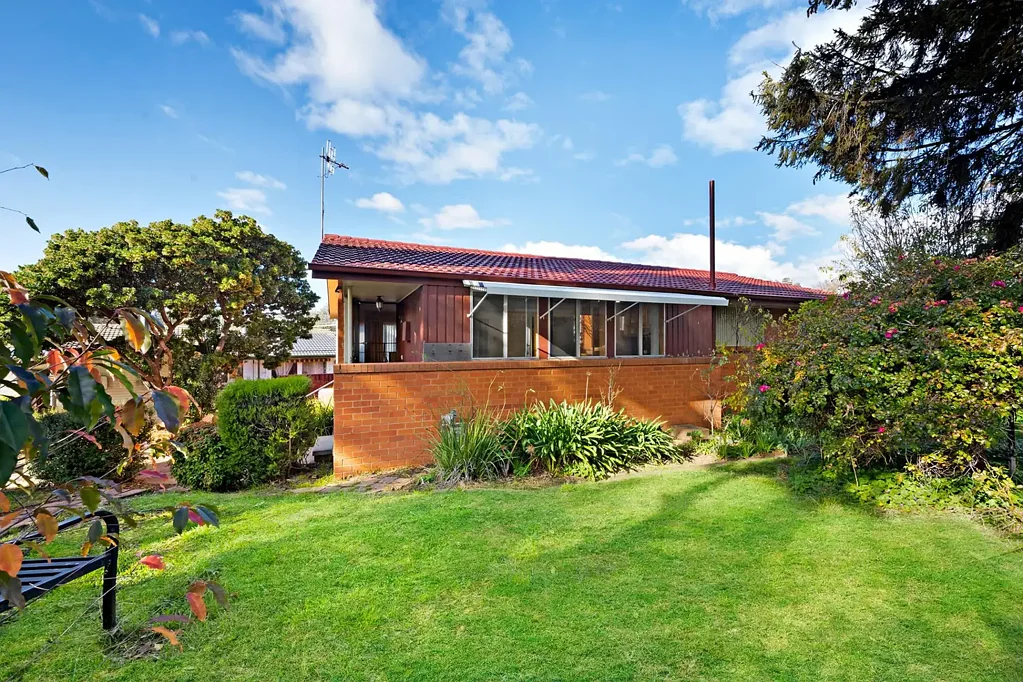 Scullin 3غرفة نوم First Time Offered in one of Scullin�s Best Streets