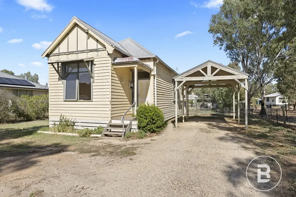 Dunolly 2 Bedroom Enjoy the Country Lifestyle with All the Comforts