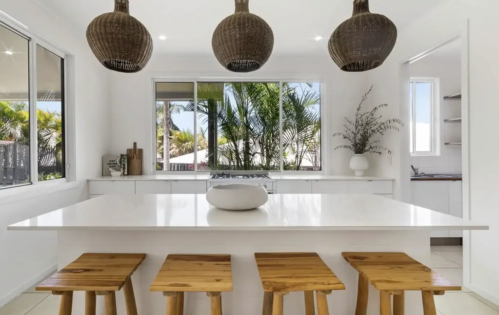 Tallebudgera 4Kwarto Elegant Retreat in Serene Tallebudgera