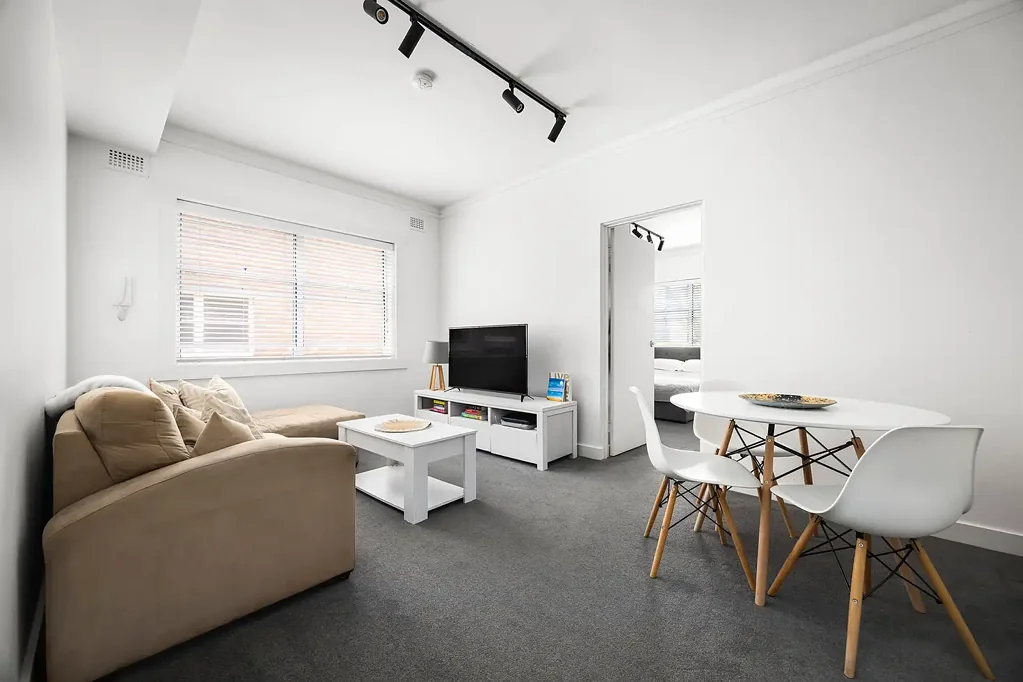 Bondi Junction 1कमरा Art Deco Elegance Meets Metro Style