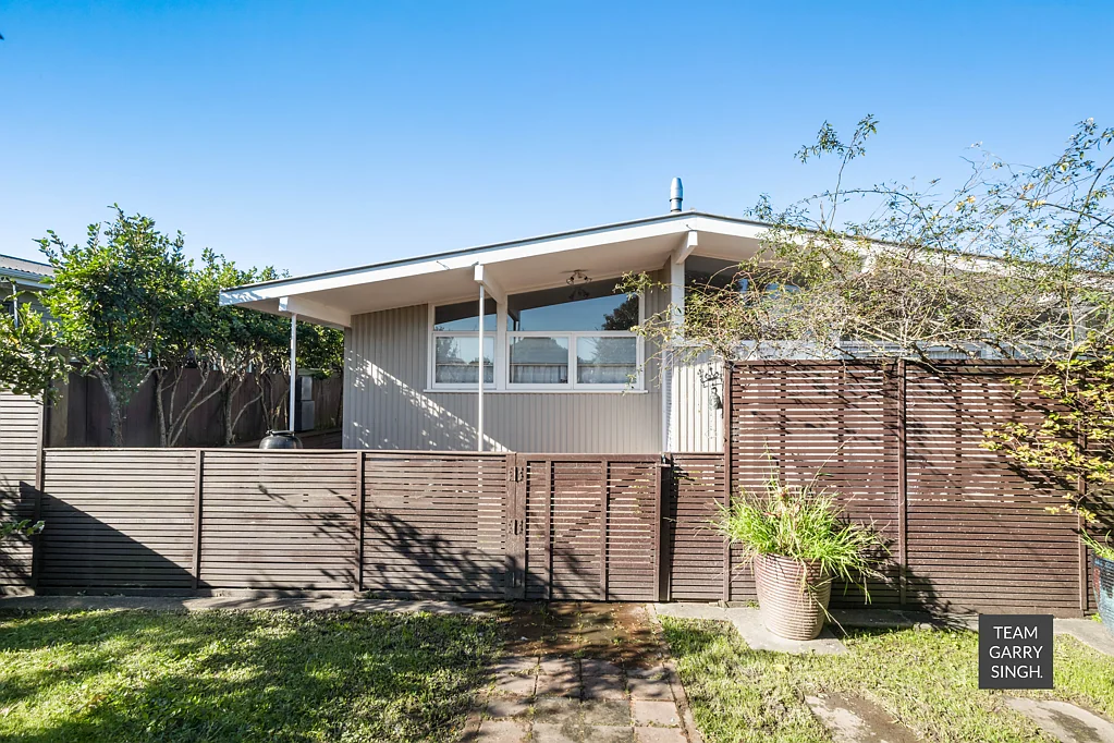 Manurewa 3ห้องนอน URGENT SALE - OWNERS WILL MEET THE MARKET!