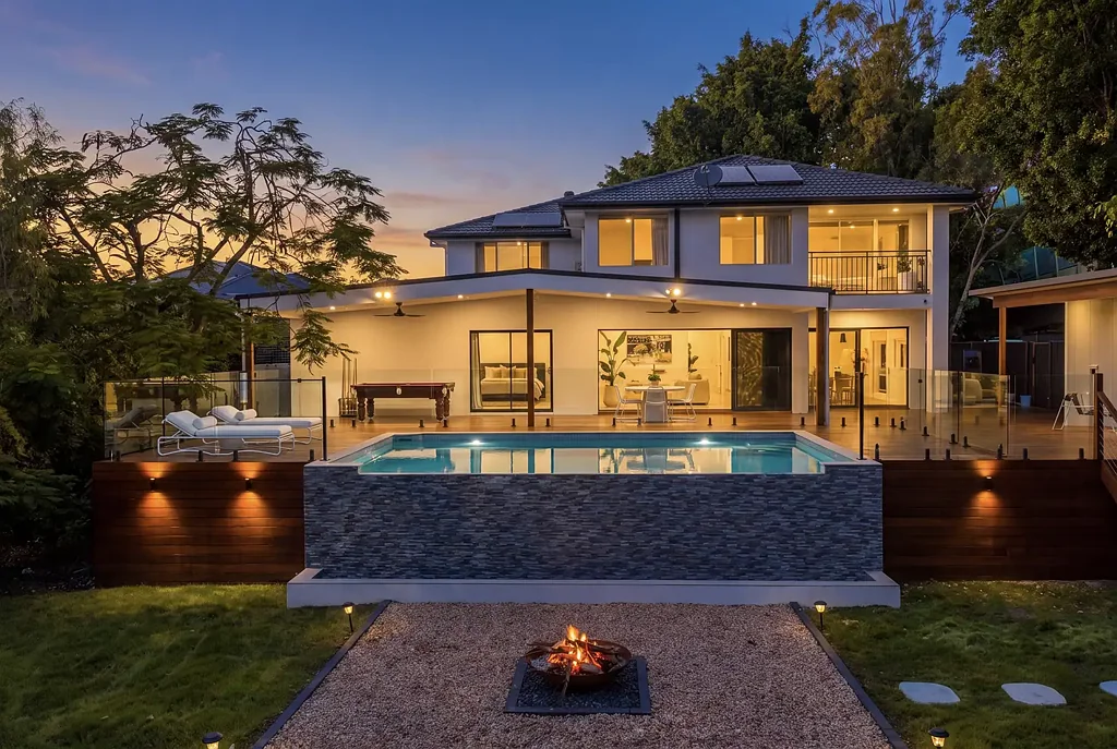 Helensvale 8房  A Private Family Estate Offering Unmatched Space, Flexibility & Lifestyle