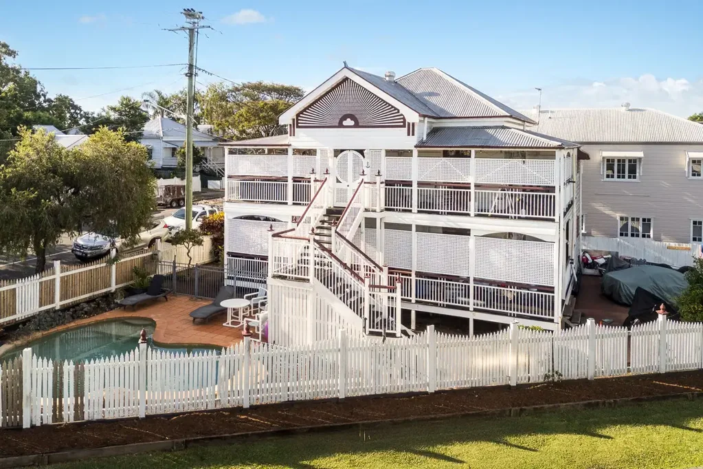 Wooloowin 4Kwarto An outstanding opportunity in beautiful Wooloowin.