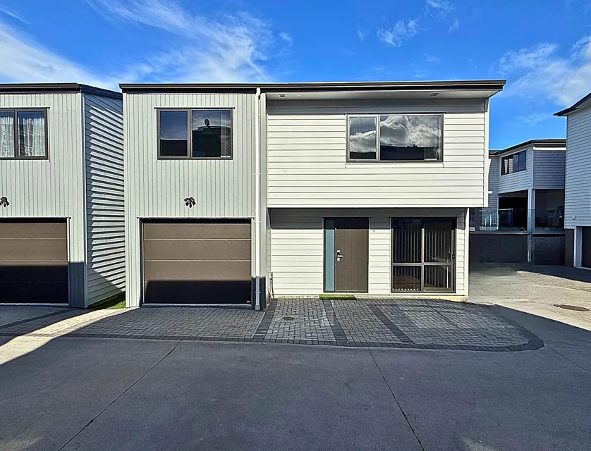 5/50 Tiverton Road, Avondale, Auckland City, 5房, 3浴, 独立屋