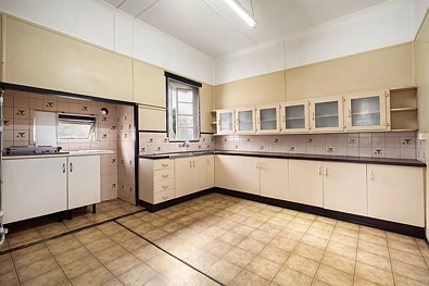 30 Bale Street, Albion, QLD 4010, 5 રૂમ, 1 બાથરૂમ, House